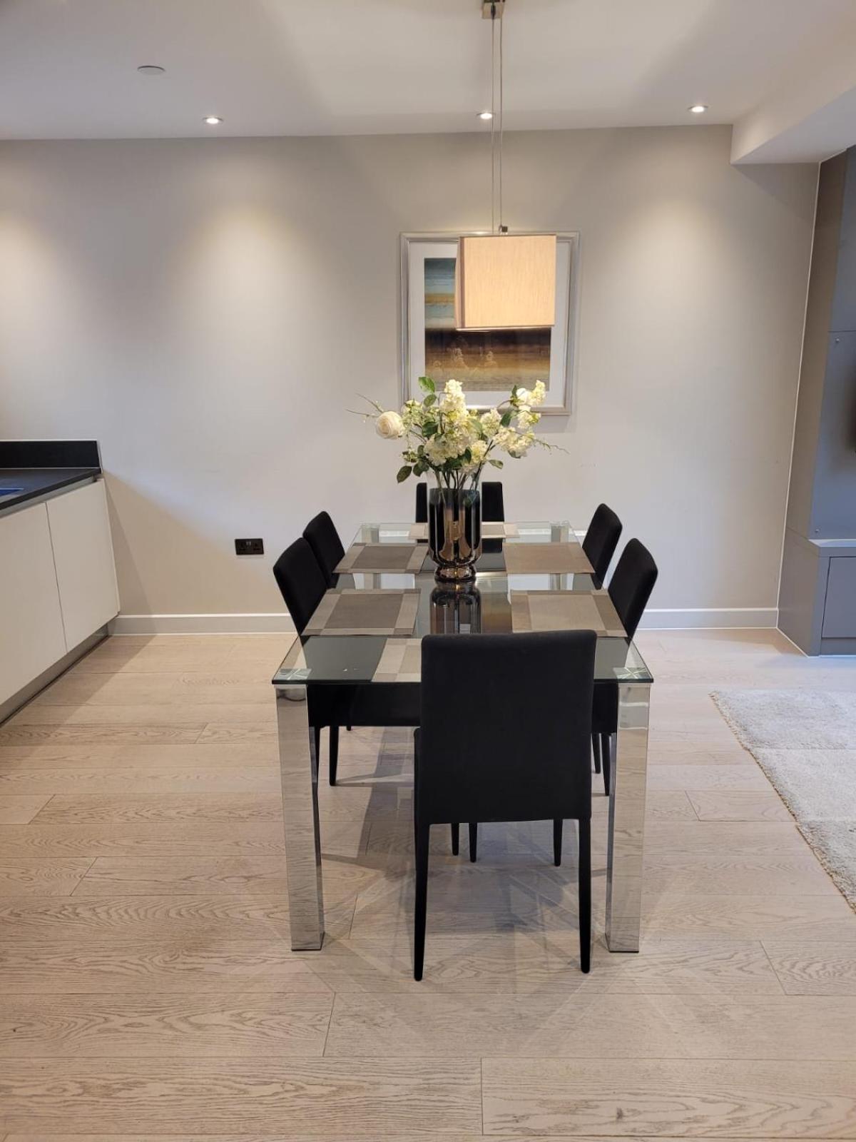 Buckingham Palace Residences By Aeria Apartments London Exteriör bild