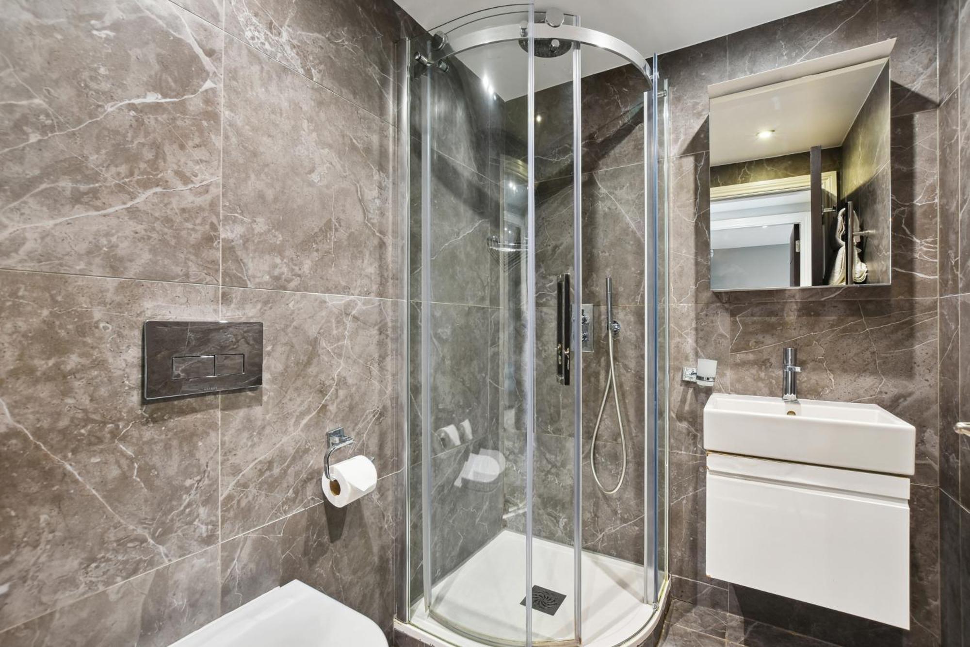 Buckingham Palace Residences By Aeria Apartments London Exteriör bild