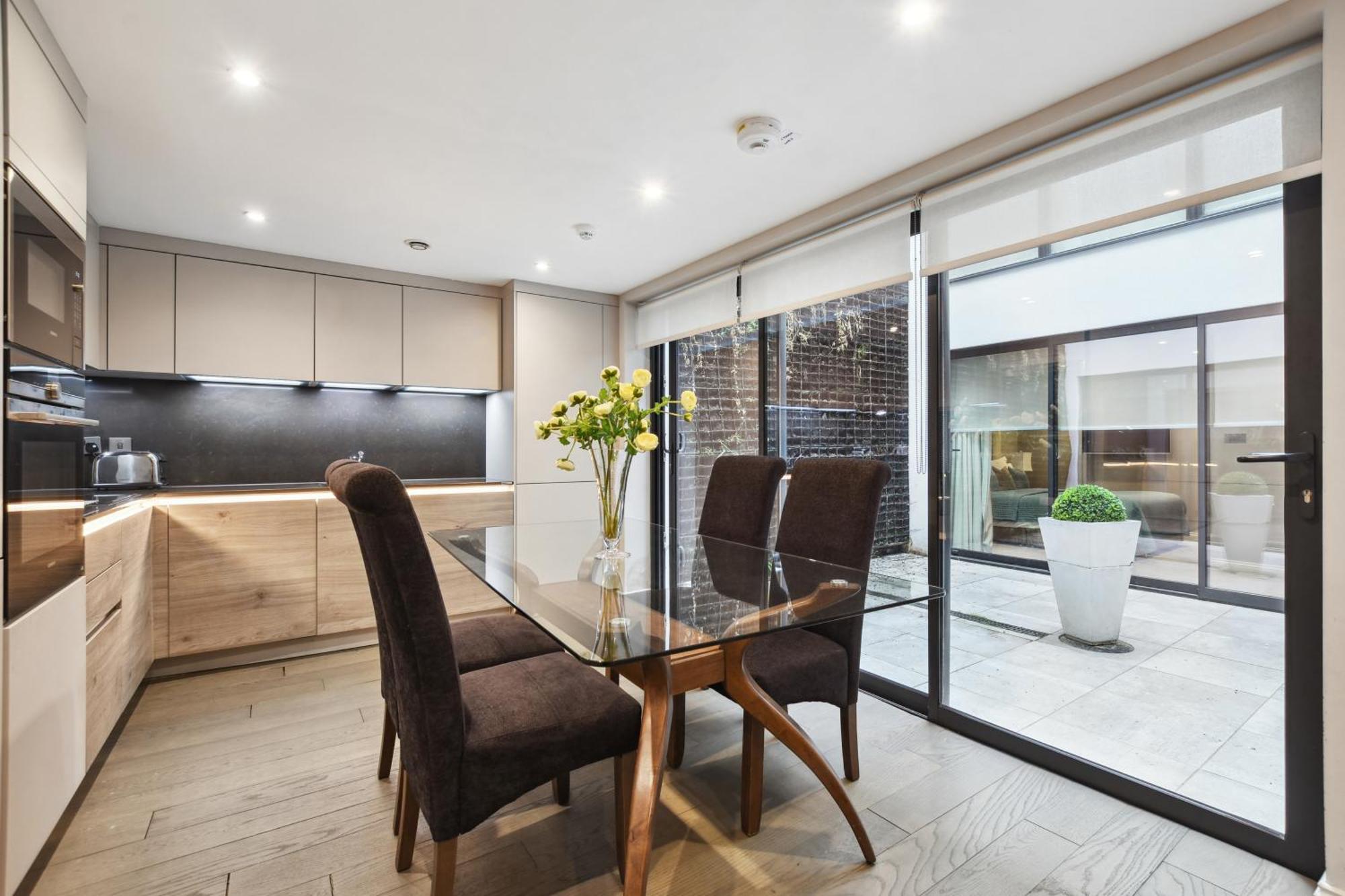Buckingham Palace Residences By Aeria Apartments London Exteriör bild